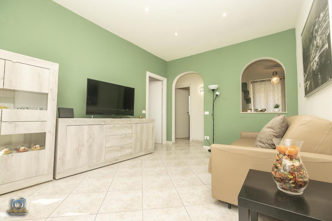 Homes In Genoa - Young Apartment Εξωτερικό φωτογραφία